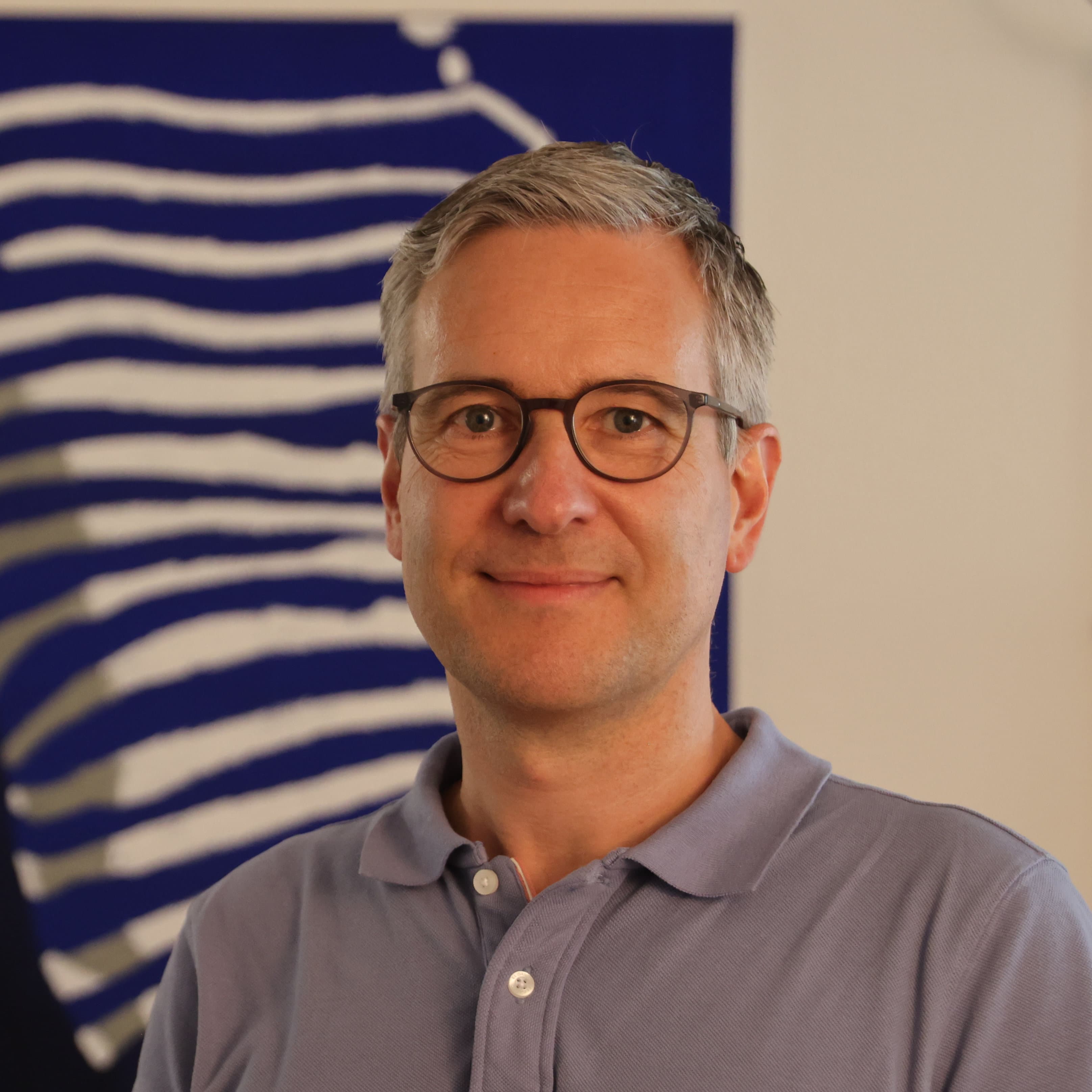 Dr. Mikael Sawatzki